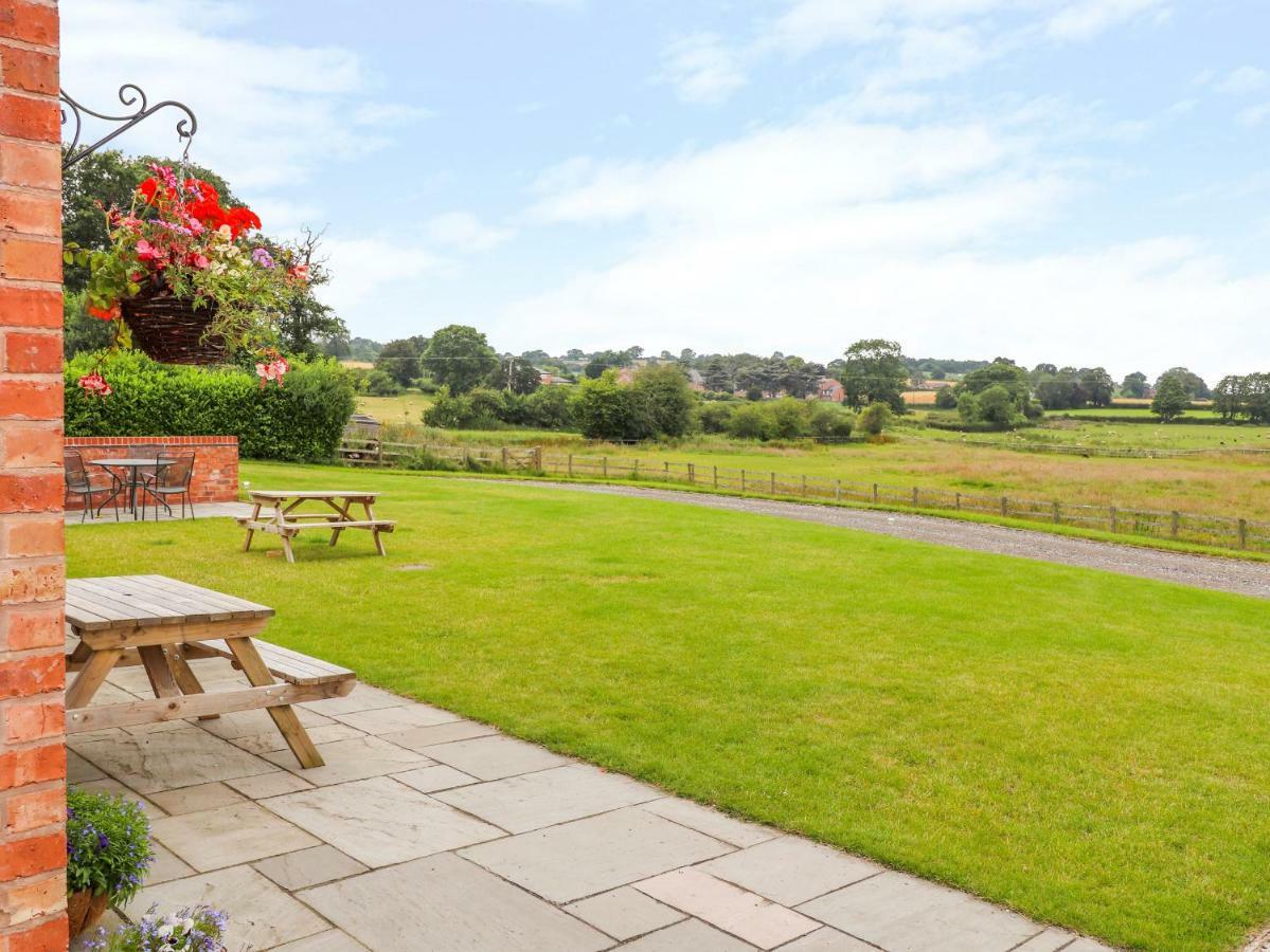 Villa The Shippon Tarporley Exterior foto